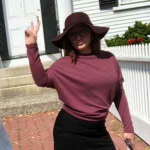 Meet your Posher, Sara